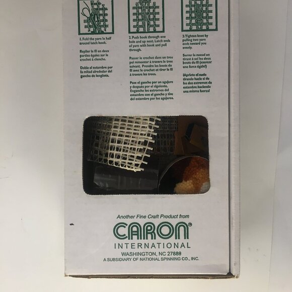 Latching Hook Kit Caron Wonderart Puppy Love 4670 Labrador Retriever Dog 12" x12 - Picture 3 of 11